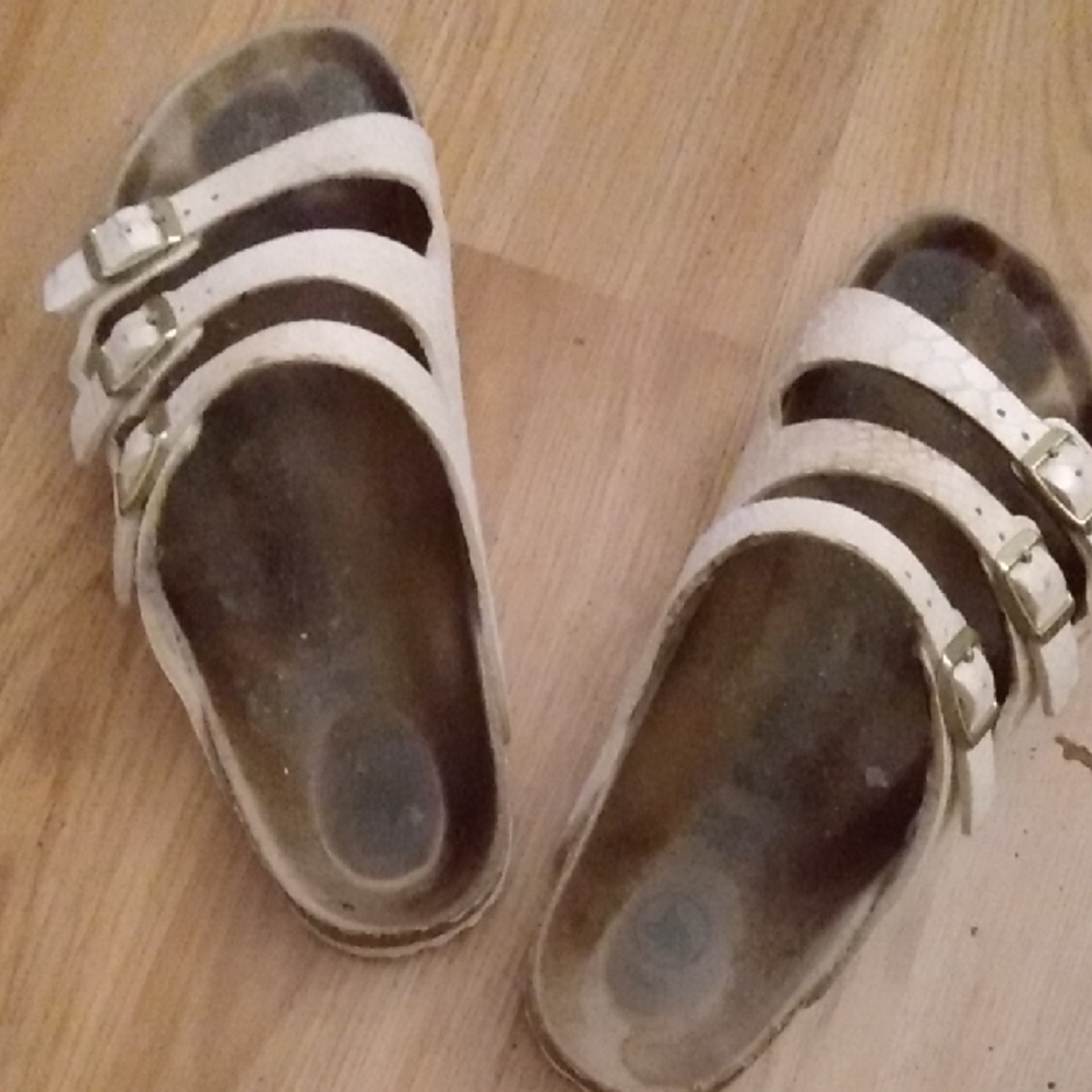 Birkenstock Cream Sandals
